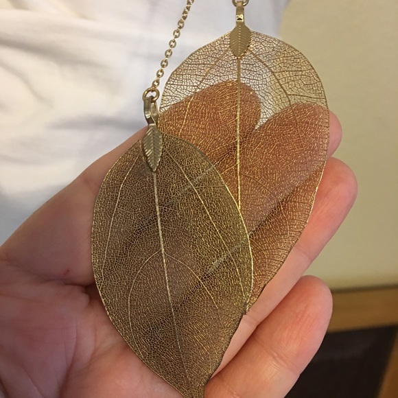 Vintage double gold leaf sparkle chain necklace - Picture 5 of 8